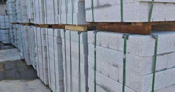 嘉兴芝麻白路牙石，路侧石