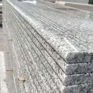 嘉兴芝麻白楼梯踏步 花岗岩楼梯板材