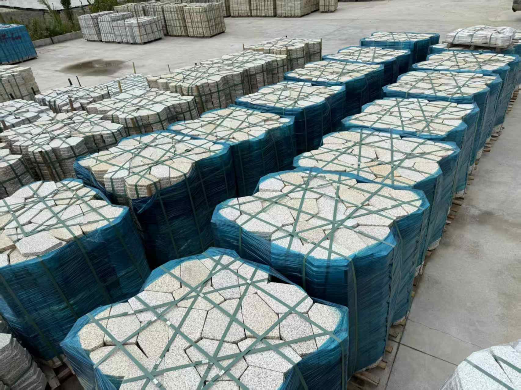 嘉兴黄金麻冰裂纹 碎拼
