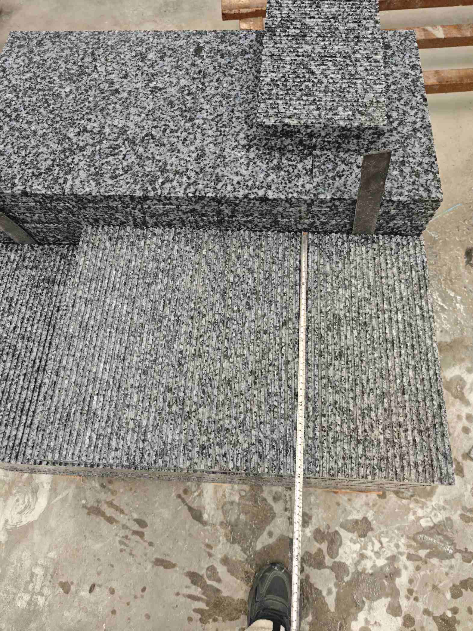 嘉兴芝麻黑拉丝面