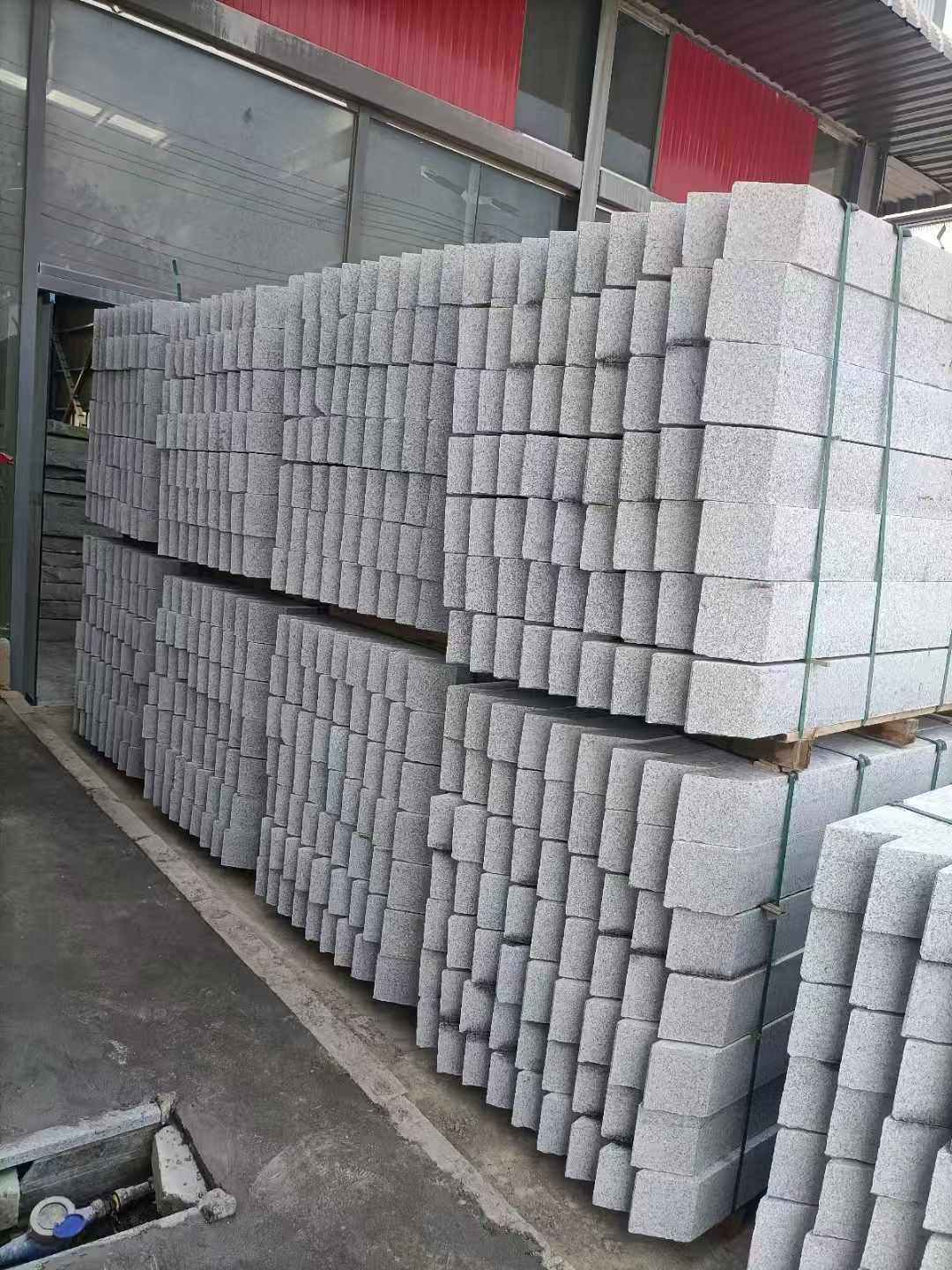 嘉兴芝麻白树围石 树池