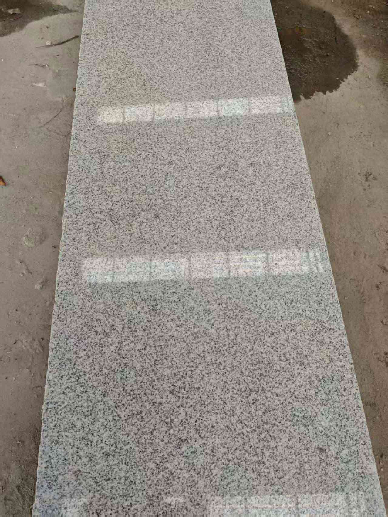 嘉兴芝麻白光面毛板